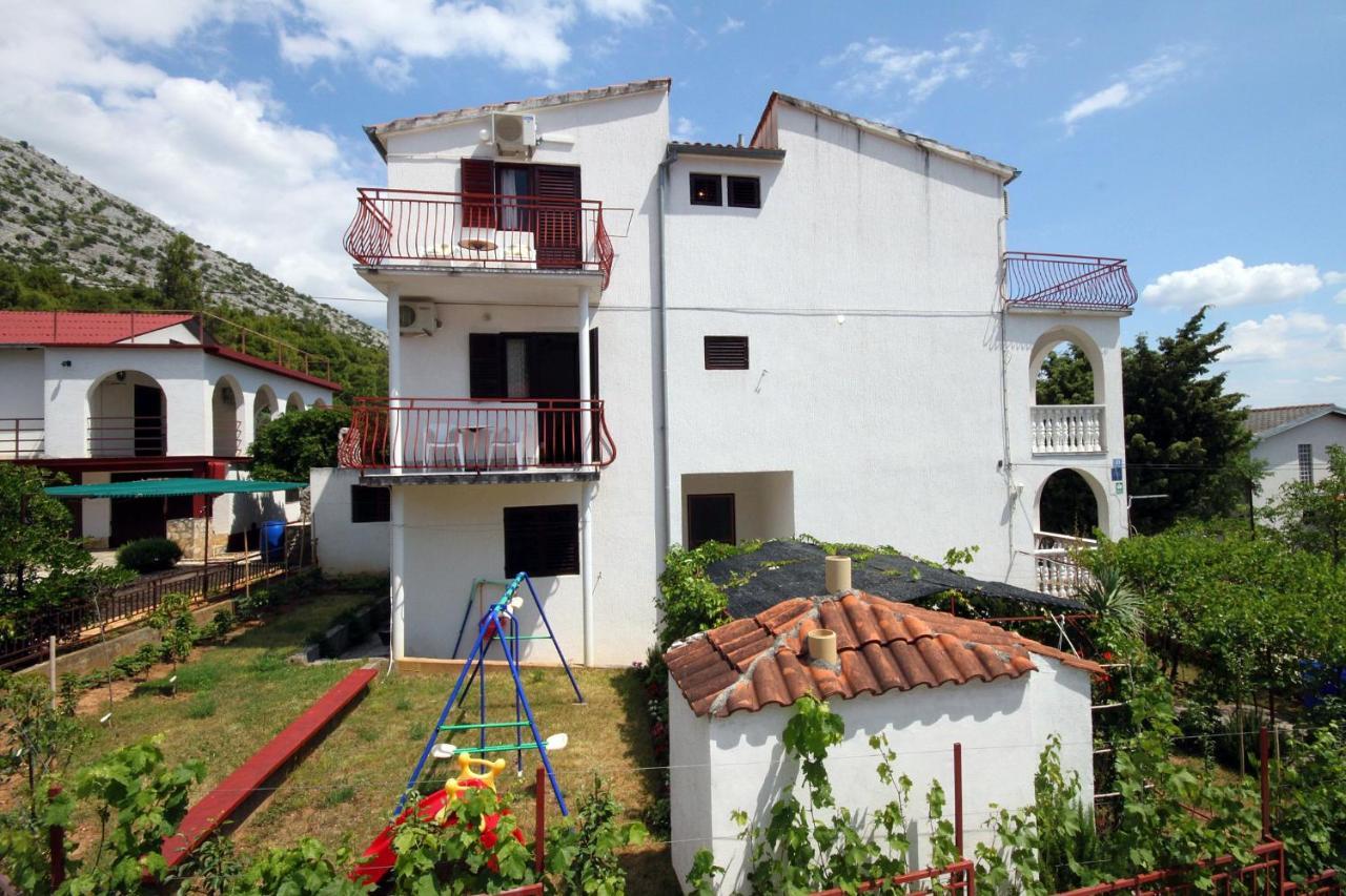 Apartments With A Parking Space Starigrad, Paklenica - 6431 Exterior photo