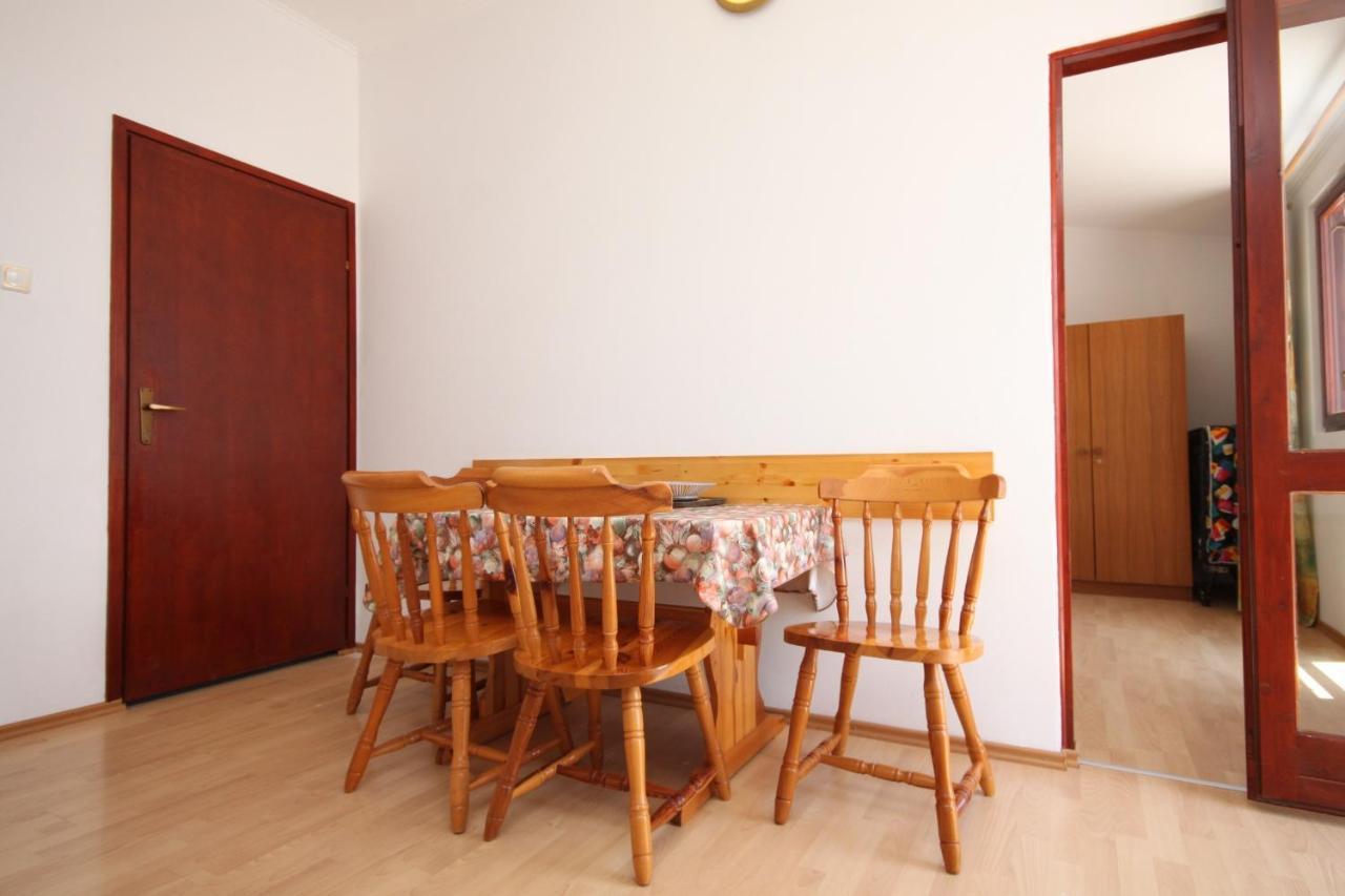 Apartments With A Parking Space Starigrad, Paklenica - 6431 Exterior photo